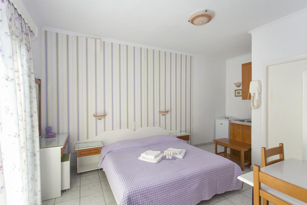אמודיה Ionio Gastronomy Suites חדר תמונה