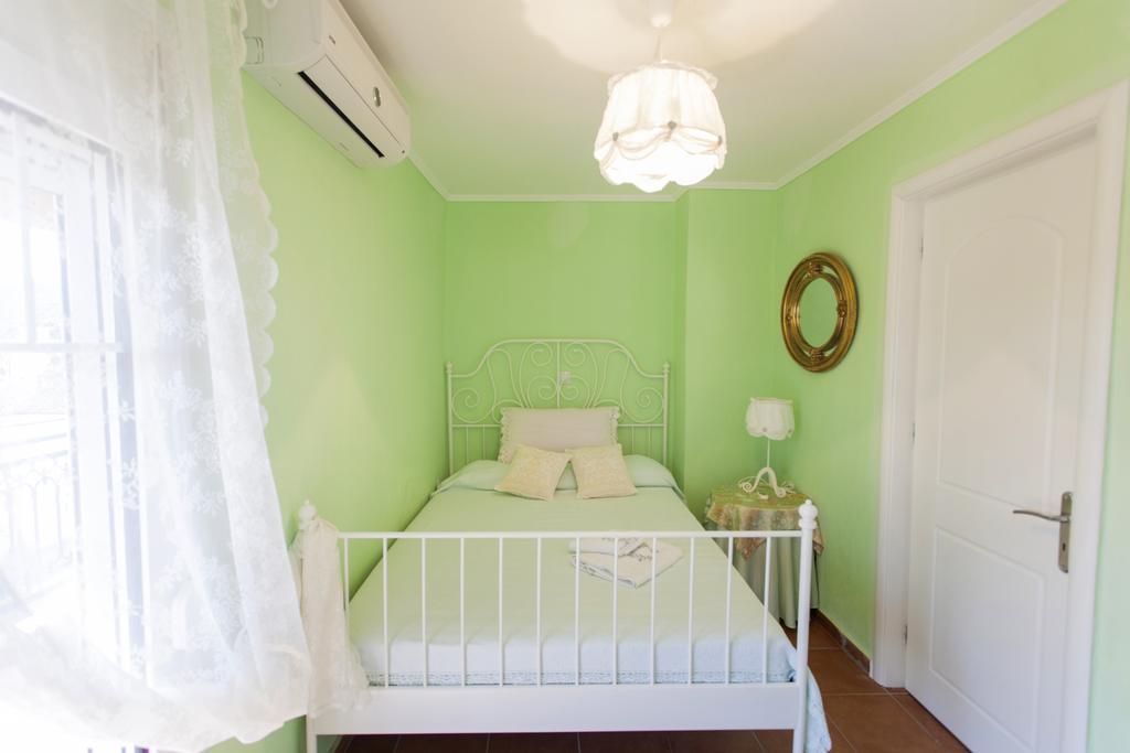 אמודיה Ionio Gastronomy Suites מראה חיצוני תמונה